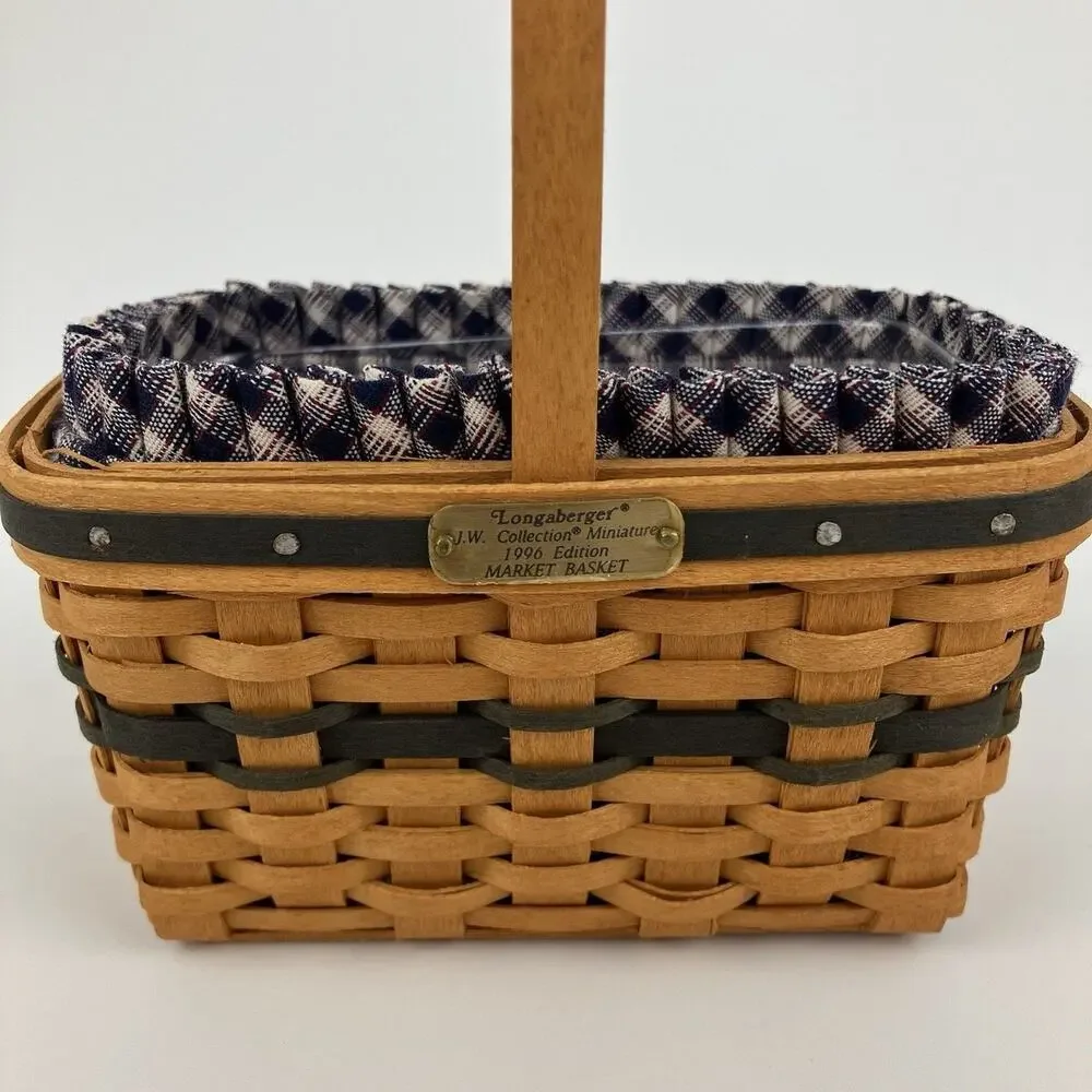 Longaberger includes basket